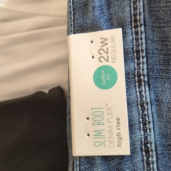 Jeans - Picture 5 of 5